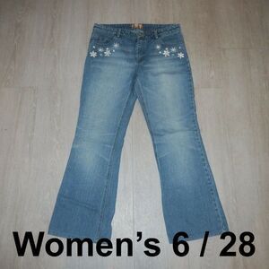 Dana Buchman Light Wash Beaded Flower Flare 6/28
